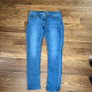 Levi’s 524 Skinny